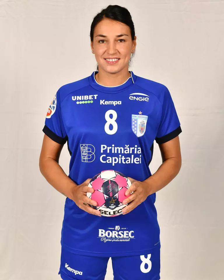 Cristina-Neagu-COVID-19-1