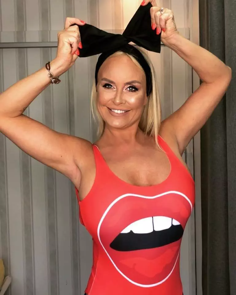 vica-blochina-colectie-de-costume-de-baie-1-6