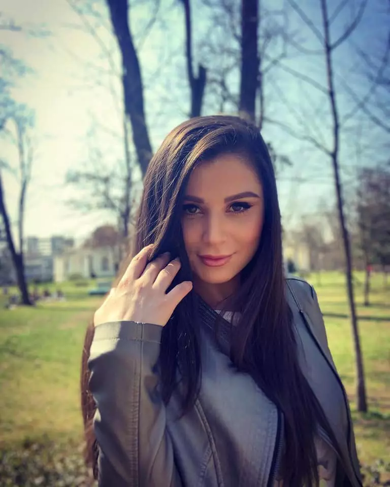 55826175_981745382213694_7871309004859768832_n