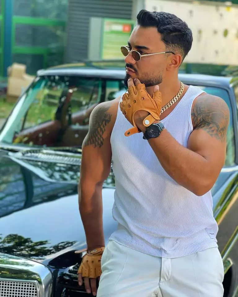 jador-a-facut-accident-de-masina-4