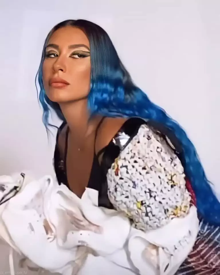 cine-este-emy-alupei-de-la-splash-vedete-la-apa14