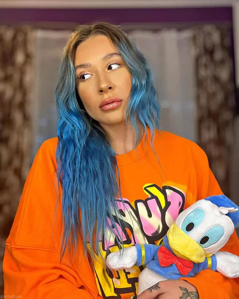 cine-este-emy-alupei-de-la-splash-vedete-la-apa6