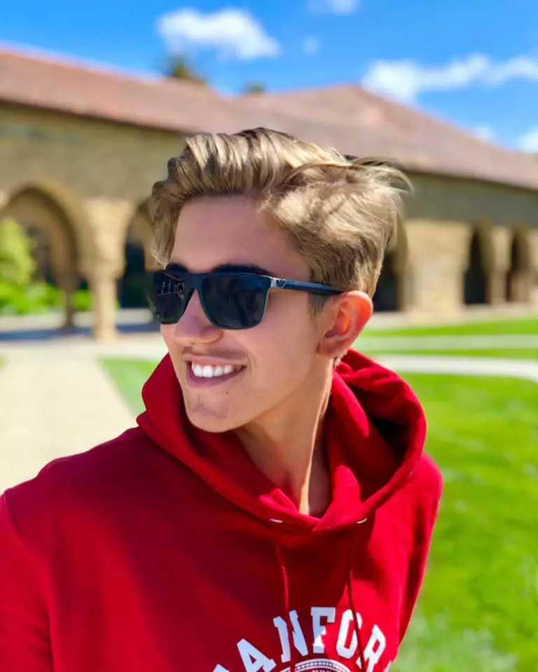 sebastian-dobrincu-10