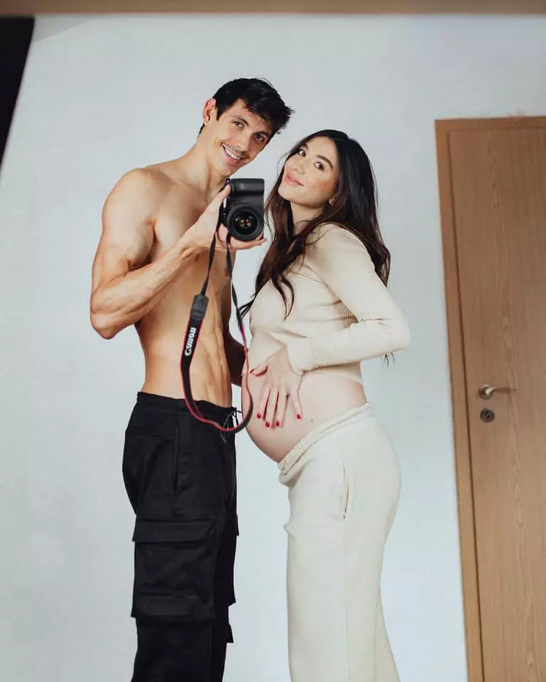 stefana-peev-insarcinata