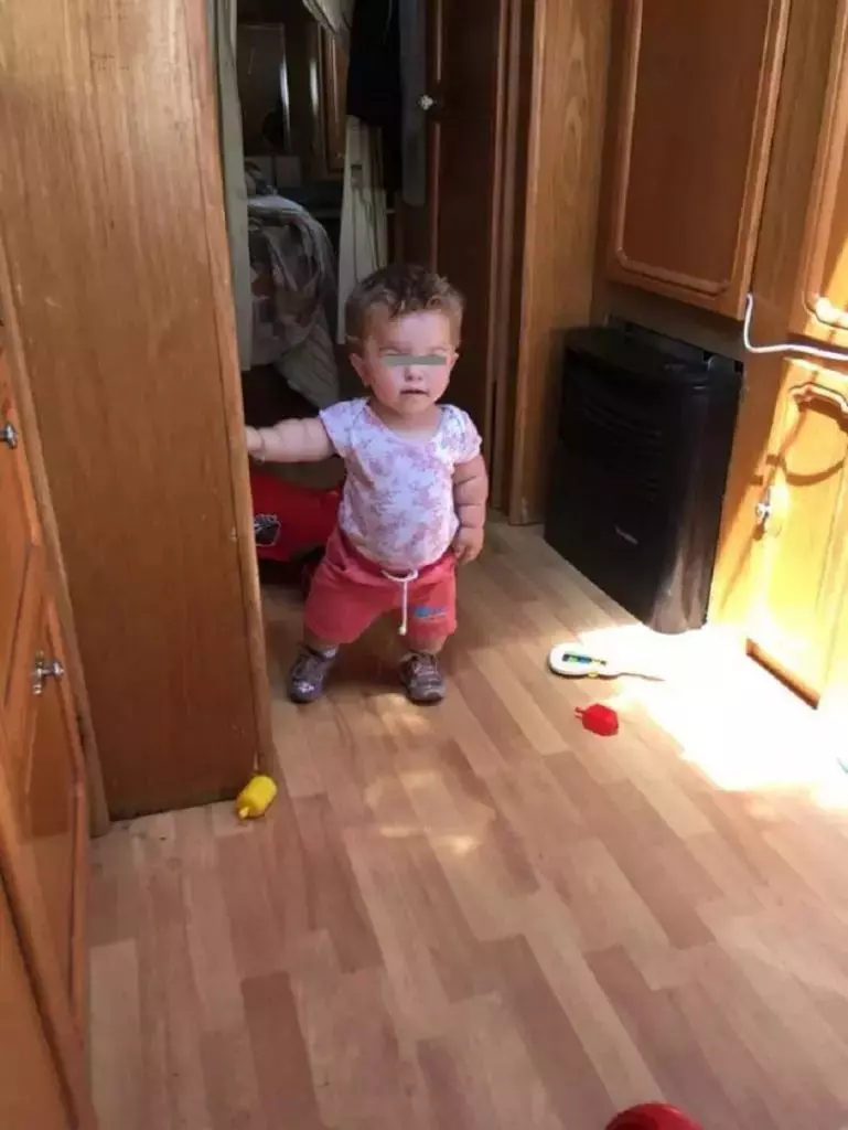 So_ia-_i-feti_a-Piticului-Colorado-8-769x1024