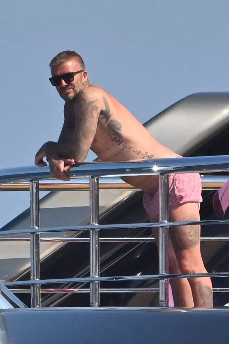 david-beckham-la-bustul-gol-3