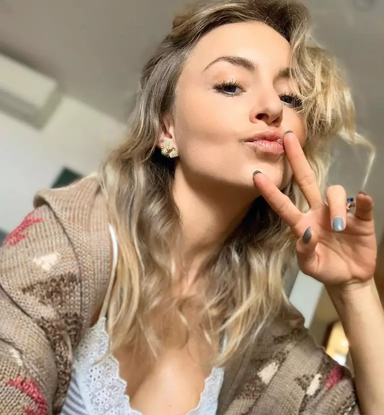 Teresa-Angelique-Boyer-3