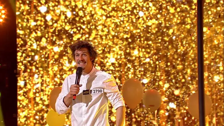 remi-martin-golden-buzz-8