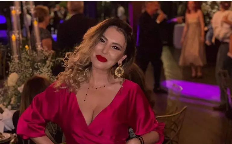 lavinia-mantea-blonda