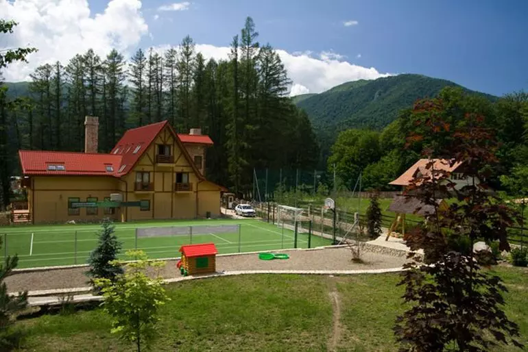 Pensiunea lui Mihai Gainusa