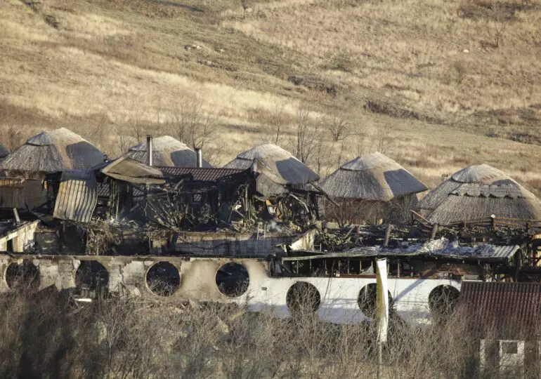 incendiu-ferma-dacilor-5-1