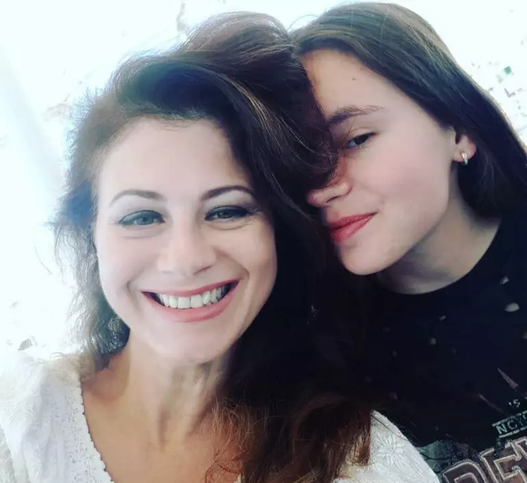 corina-danila-si-fiica-ei-2