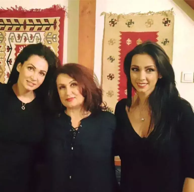 Nicoleta Luciu familie