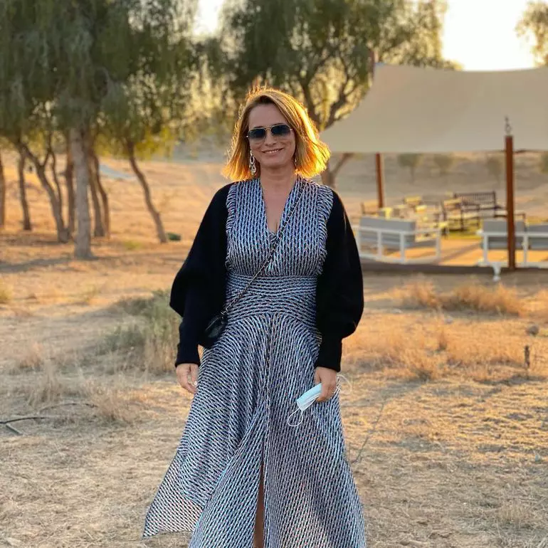 cum-arata-andreea-esca-in-ziua-nuntii-sale-in-urma-cu-20-de-ani-prezentatoarea-tv-a-ramas-neschimbata-4