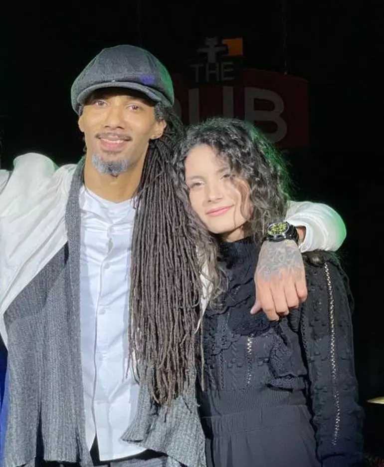 exclusiv-musty-si-alice-nu-fac-echipa-doar-in-viata-de-cuplu-ci-si-in-business-ne-au-dezvaluit-planurile-lor-de-viitor-va-fi-un-bebelus-de-culoare2-crop-1645469432