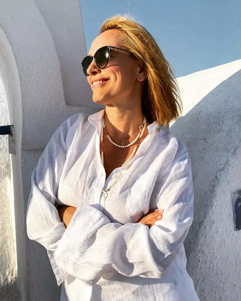 cum-arata-andreea-esca-in-ziua-nuntii-sale-in-urma-cu-20-de-ani-prezentatoarea-tv-a-ramas-neschimbata-3