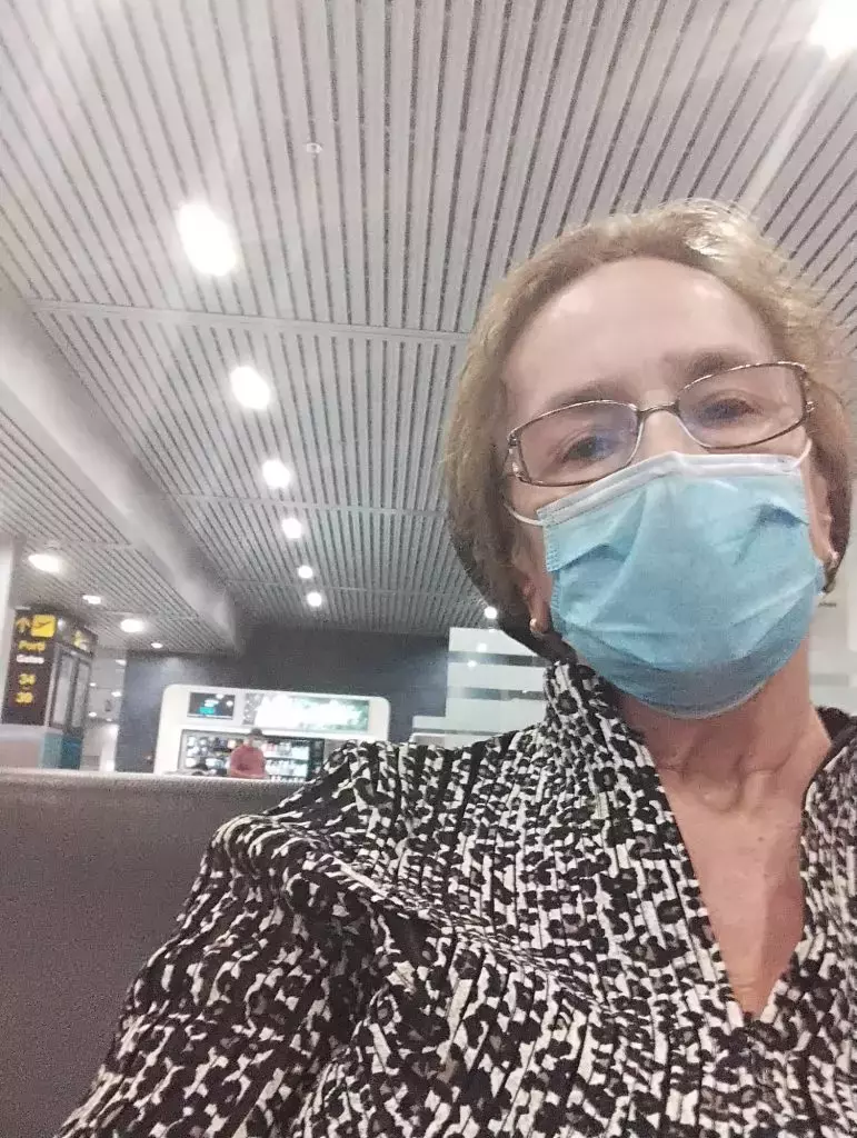 Sofia-Vicoveanca-in-aeroport-771x1024-1