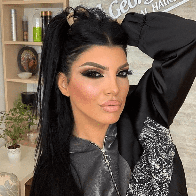 andreea-tonciu-despre-kilogramele-in-plus-pe-care-le-are-m-am-ingrasat_size20