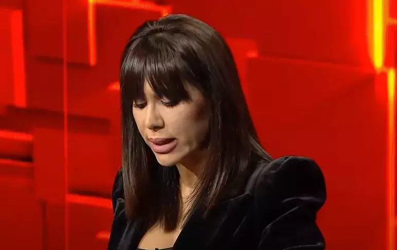 denise-rifai-negru-7