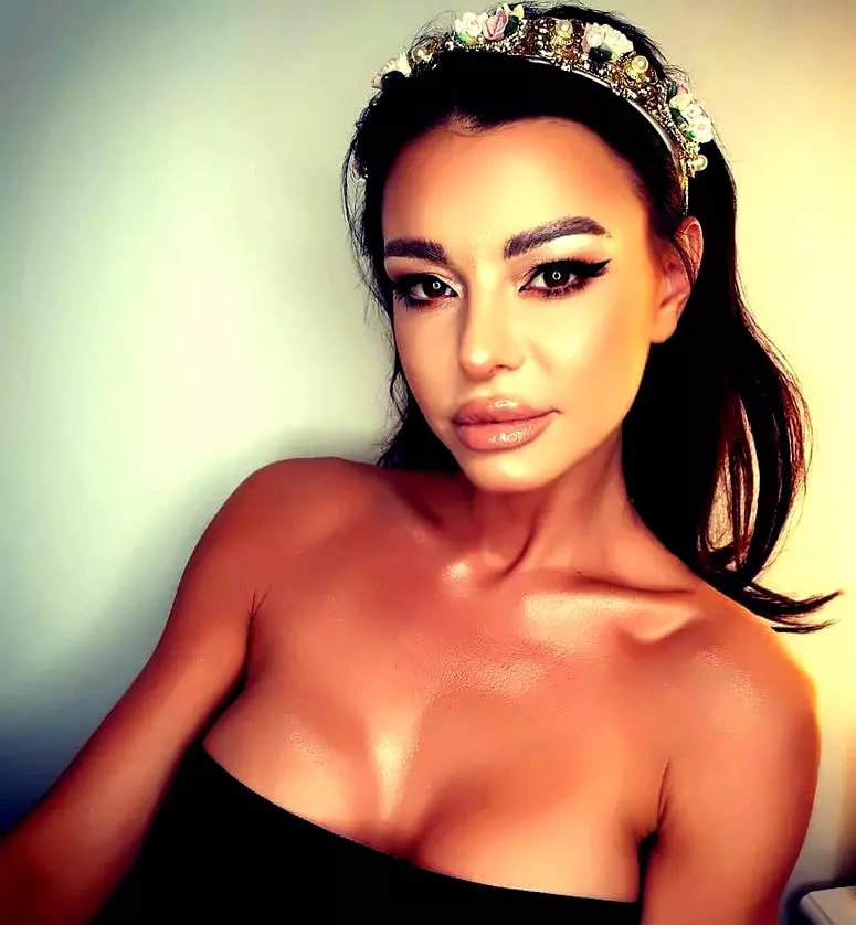 Ana-Maria-Mocanu-3-1