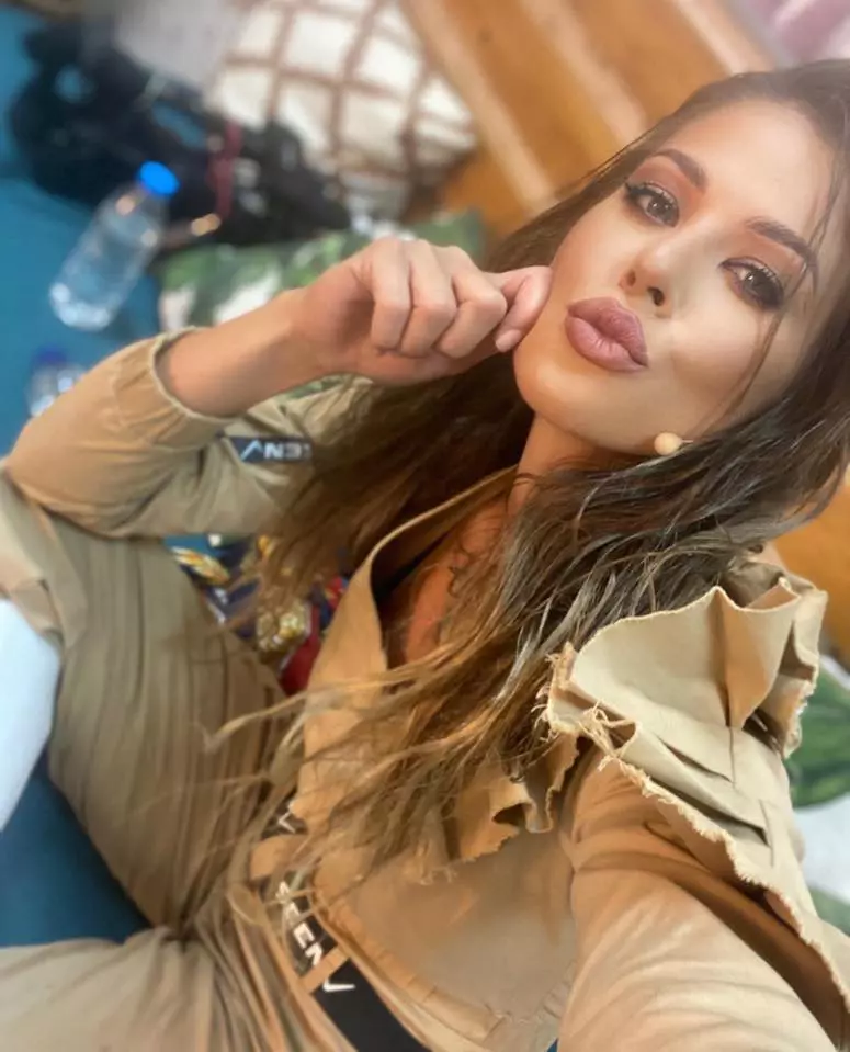 Cristina-Siscanu-Roxana-Nemes-3