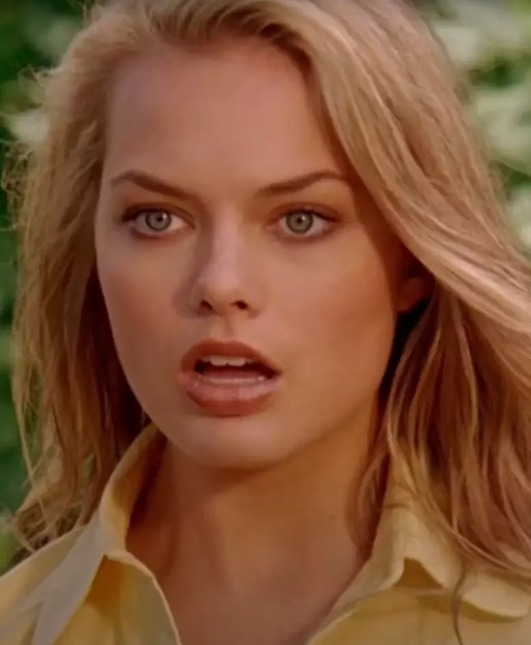 Margot Robbie intervenții estetice