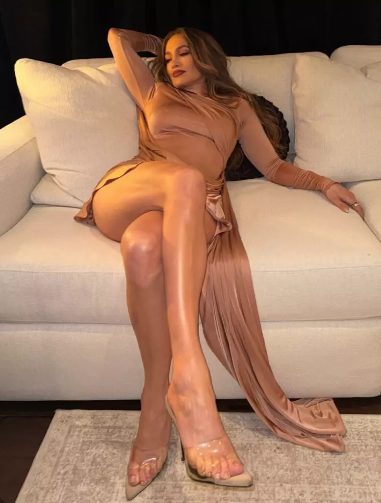 Jennifer Lopez, apariție de senzație la Paris alături de sora ei. Cum s-au îmbrăcat cele două vedete
