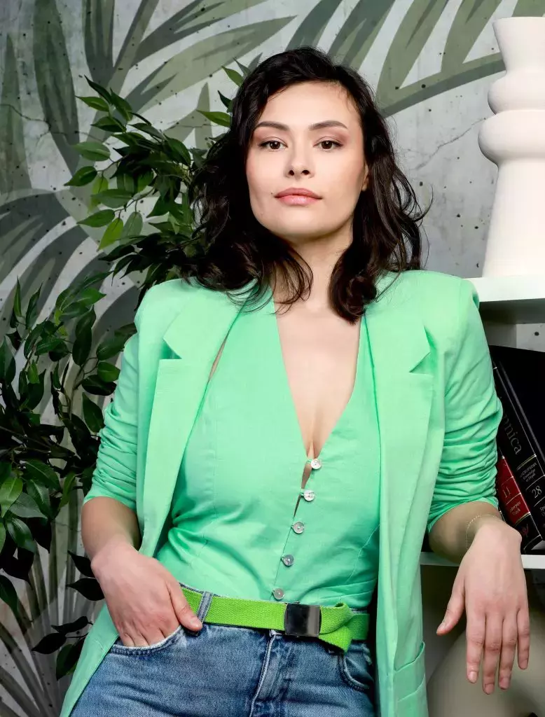 mara-ciubotaru-778x1024-1