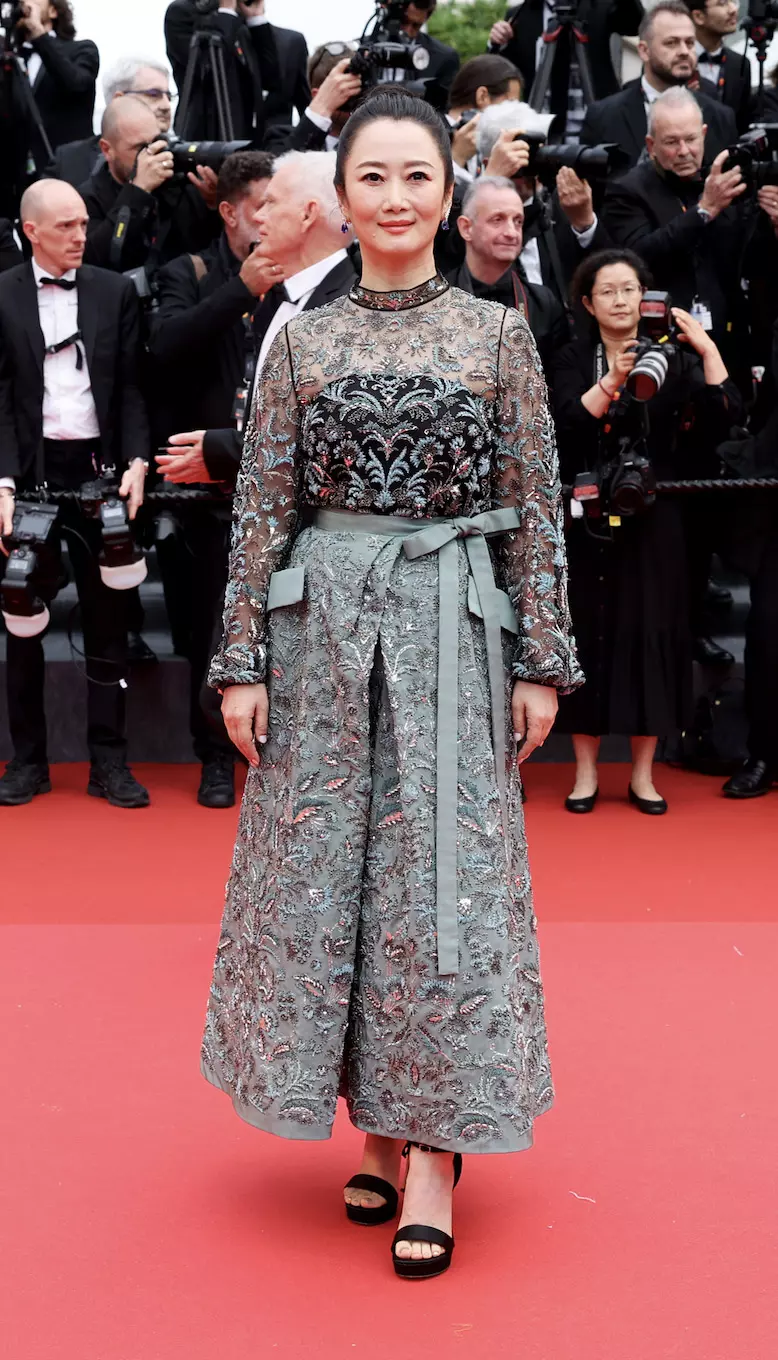 Zhao Tao (tinuta Dior Haute Couture)