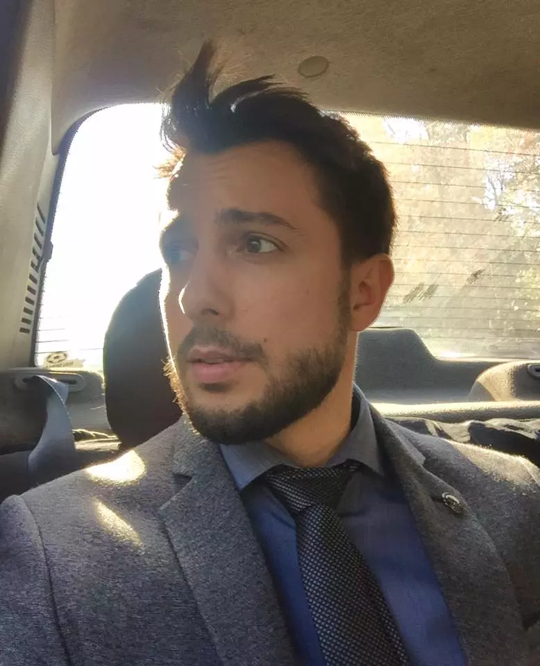 Cine-este-Taher-Sonu-căsătoriți-pe-nevăzute-1