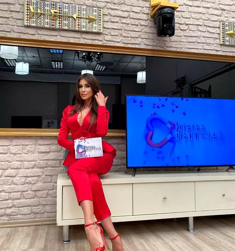 Cristina-Mihaela-Dorobantu-4