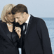 Cum au fost surprinși soții Macron la două săptămâni de la incidentul din avion. Brigitte Macron, schimbare completă de atitudine