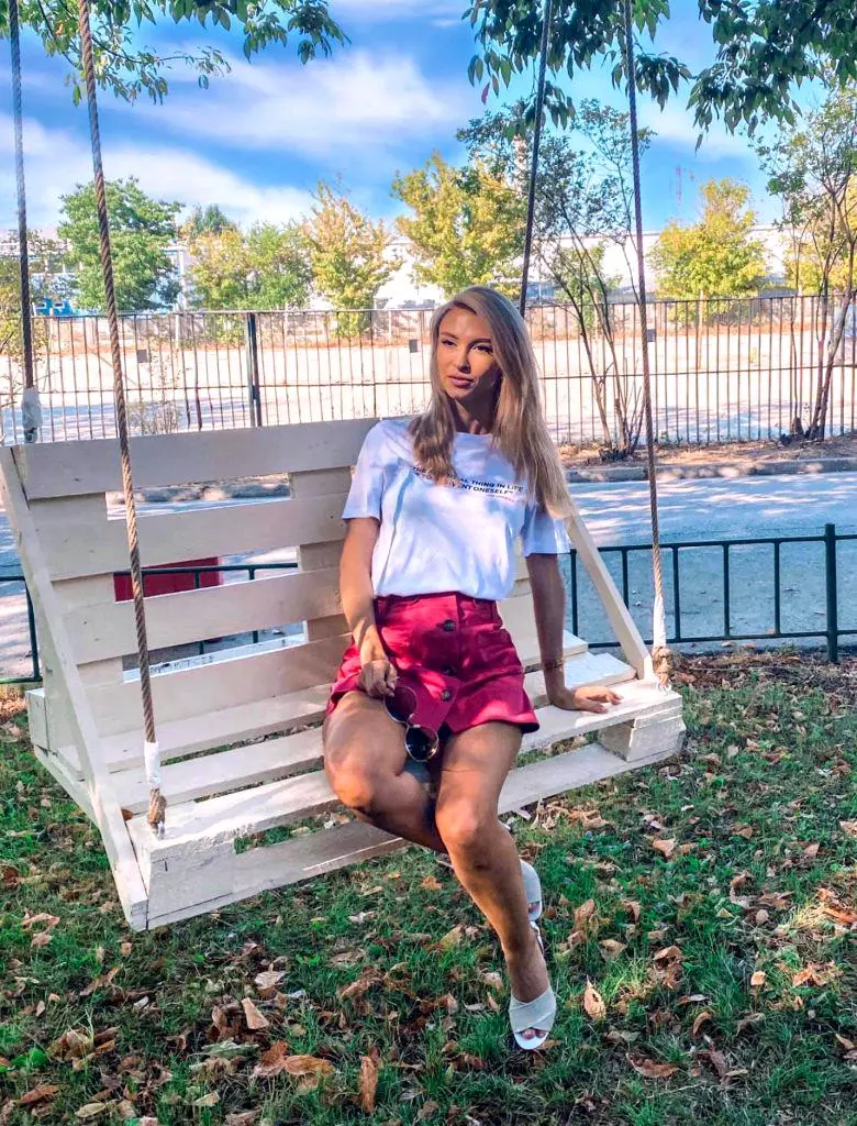 Andreea-Balan-3-780x1024