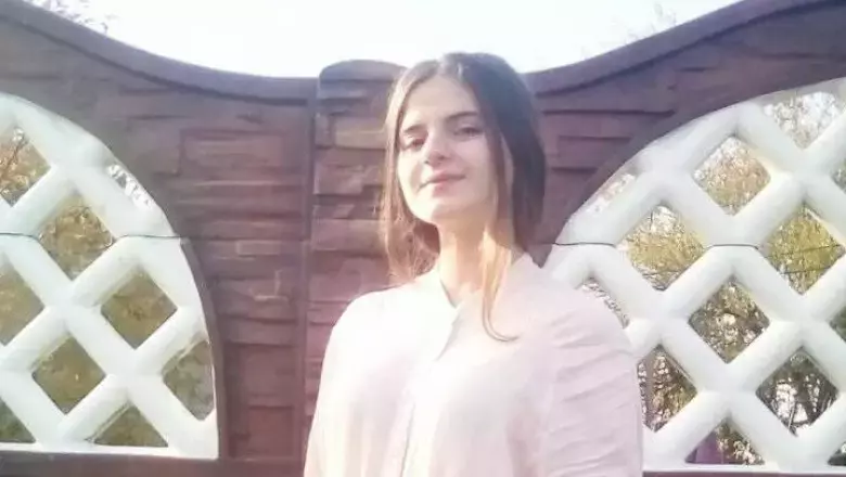 alexandra-macesanu4
