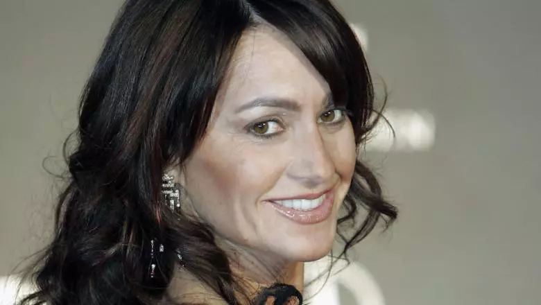 ZDhlZTQ2NGJlMjZjZDZkYzUwZWUxYmY0Yjc0OGU0.thumb_