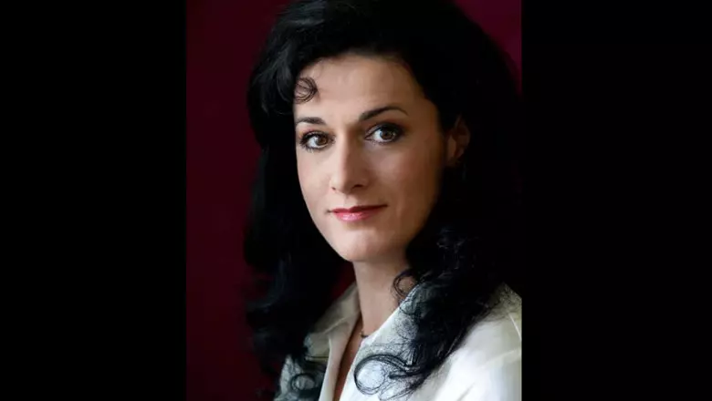 NDQwJmhhc2g9MTVjNTQ2YTJhMTcyNjU5NGIxYjU5YjY3MDBhOGUwNDI.thumb_