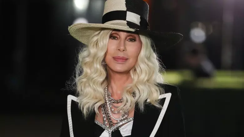 cher 76 de ani