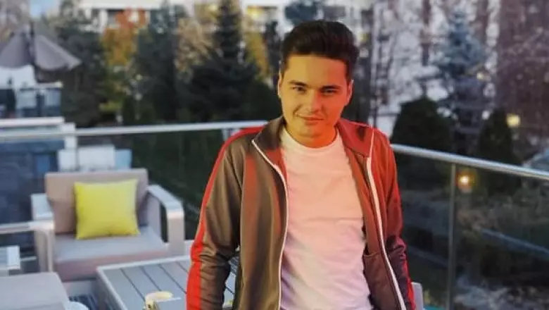 ptiwmdbkmwuymgzkyjy4mda1ywjmywyzmmy3otjhmzjk.thumb-1