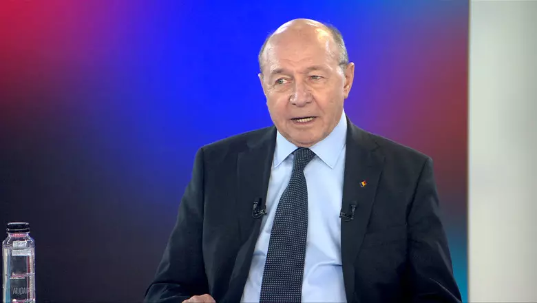 Traian Basescu (2)