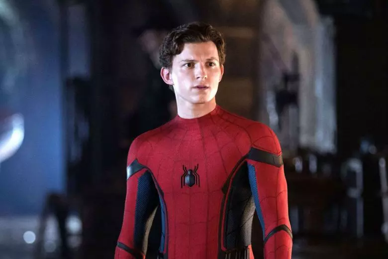 spider_man_far_from_home_peter_parker_1562394390.0