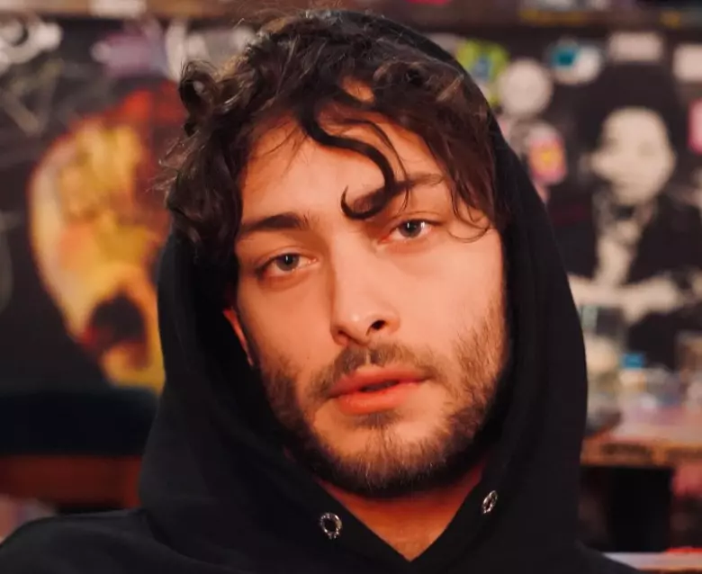 NjQ4YzM2M2E0Y2U0ZTlmNzUzZWM5MWJkYzNjMw==.thumb