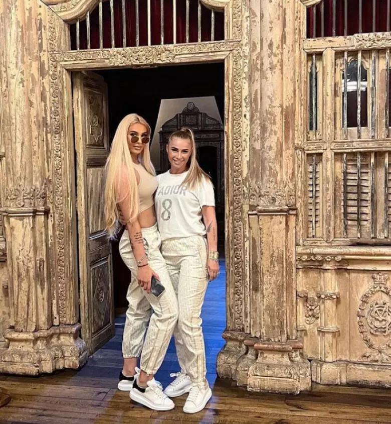 NjY1MmUzMjNiODAzZWI5MmFmNGFhMWVjOGUwYjJm.thumb_