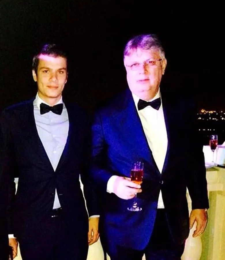 Gino Iorgulescu, președintele Ligii Profesioniste de Fotbal, și fiul lui, Mario Iorgulescu (1)