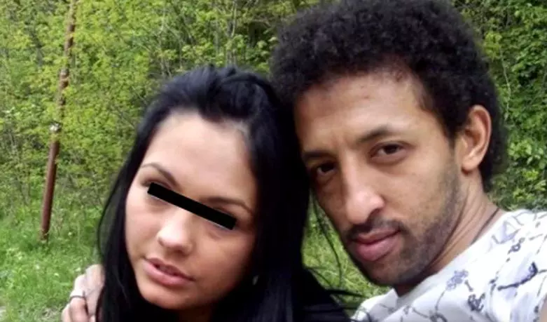 kamara-corina-caciuc