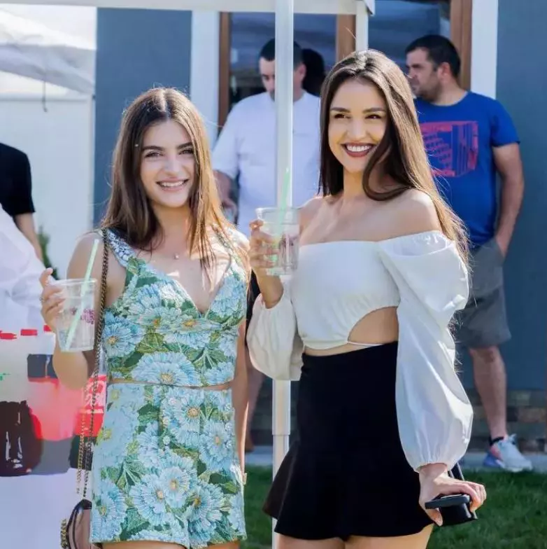 Oana-Zara-relatie-de-8-ani-cu-iubitul-3
