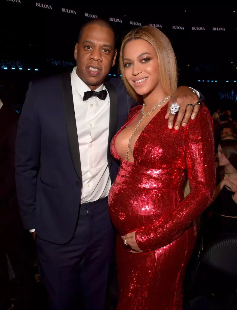 Beyoncé și Jay Z. Artista și-a făcut ieșirea în lume după ce a anunțat că e însărcinată.