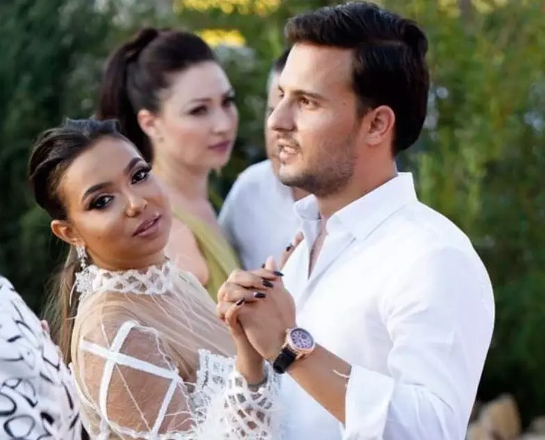 adriana si iubitul ei