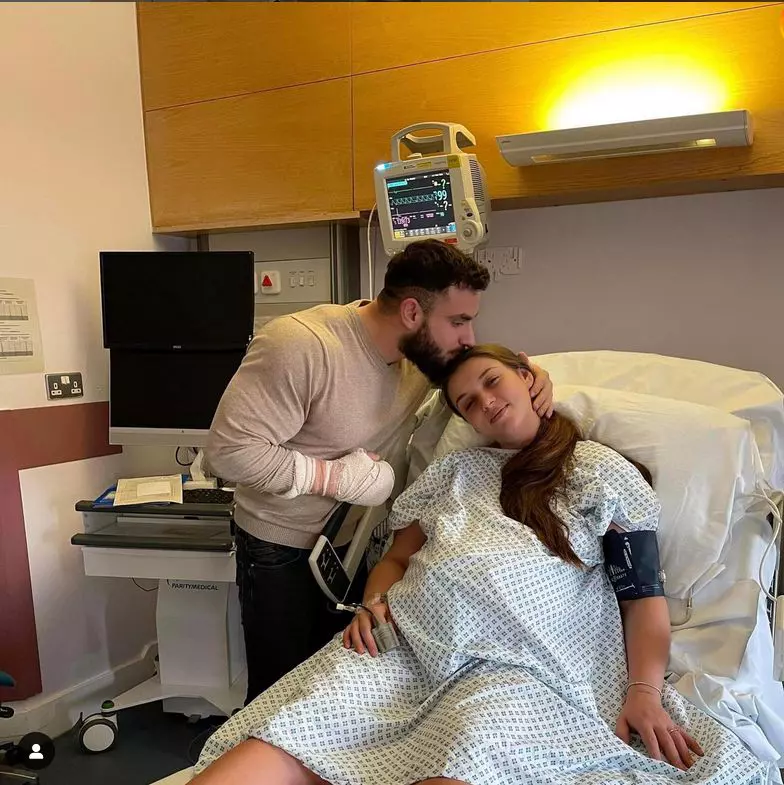 andreea-si-radu-mireasa-au-deenit-parinti-