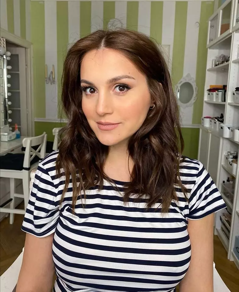 Cristina-Mihailescu-5