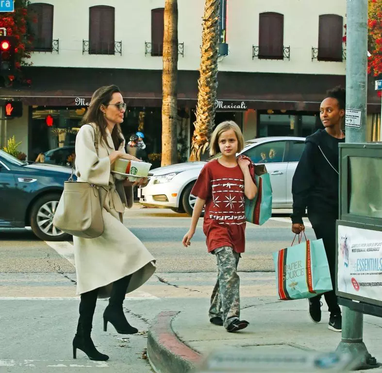 Angelina Jolie, Vivienne Jolie-Pitt, Zahara